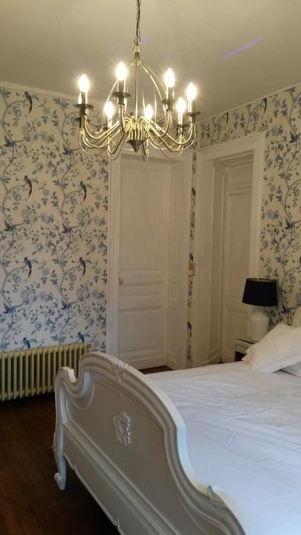 Le Chalet De Luxe Bed & Breakfast Saint-Séverin Стая снимка