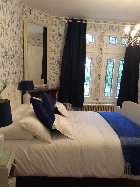 Le Chalet De Luxe Bed & Breakfast Saint-Séverin Екстериор снимка