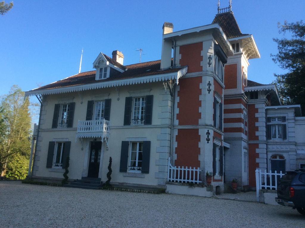 Le Chalet De Luxe Bed & Breakfast Saint-Séverin Екстериор снимка