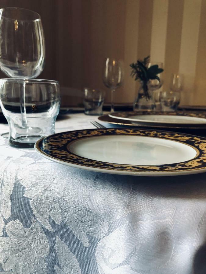 Le Chalet De Luxe Bed & Breakfast Saint-Séverin Екстериор снимка